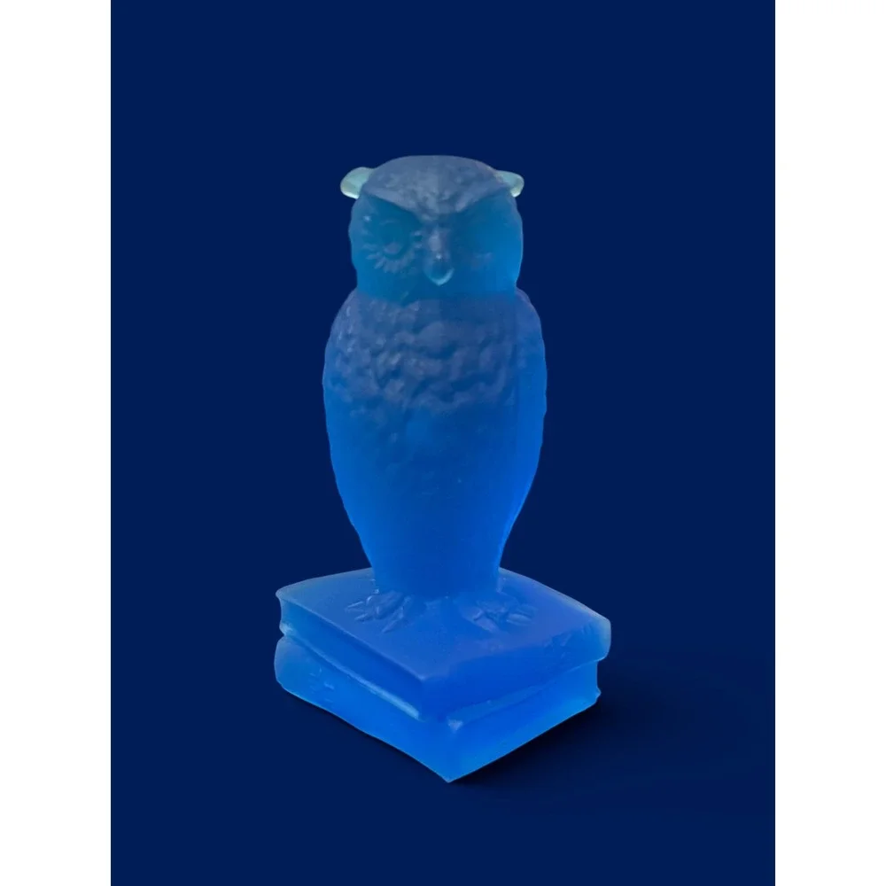 Vintage Westmoreland Satin Cobalt Blue Owl on Books Figurine Art Glass